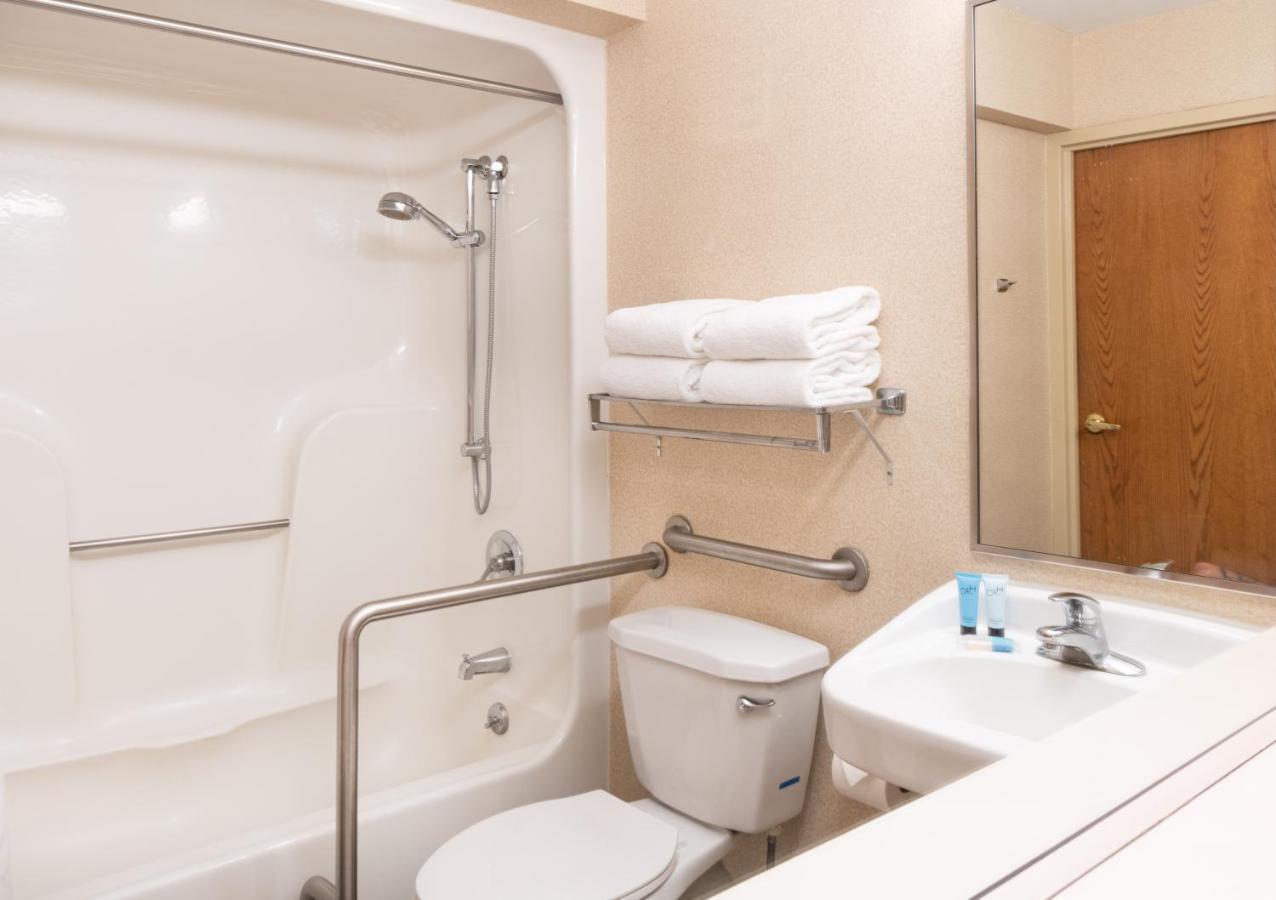 Aviator Hotel & Suites, BW Signature Collection Green Park Екстериор снимка